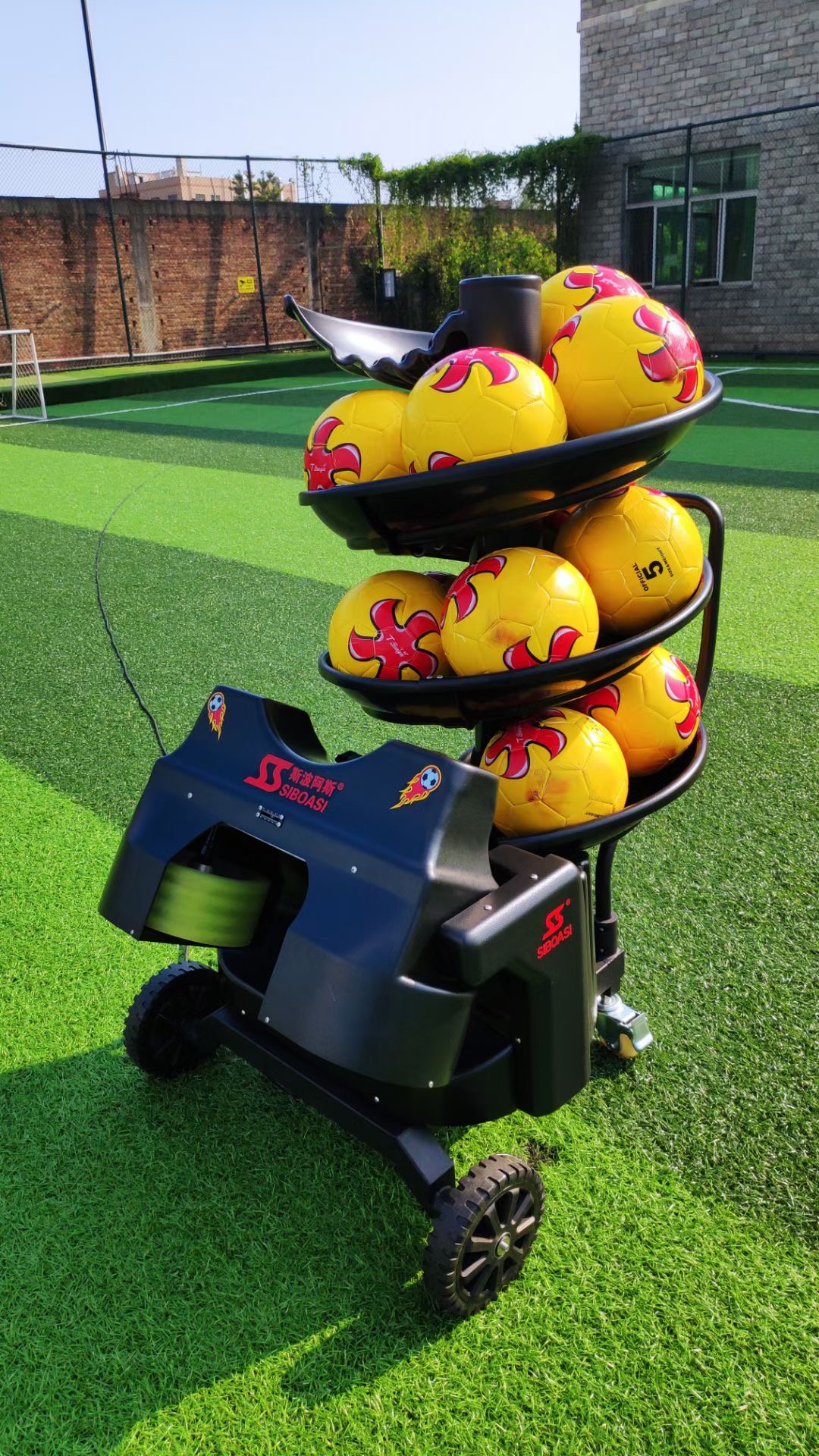VEKEDA F2101 Professional Soccer Ball Machine